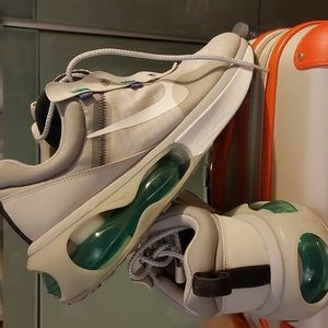 Nike  Air Max photon dust summit white size 15